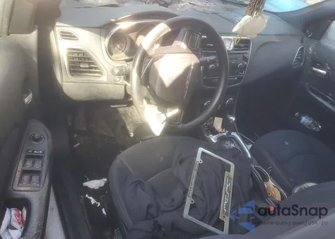 2013 Chrysler 200 Lx z USA, uszkodzony, nr VIN 1C3CCBABXDN624059